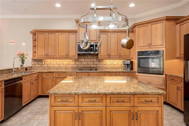 2938 SW 40th  ST, Cape Coral, FL 33914