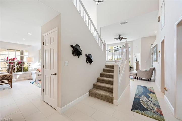 Beautiful Open Bright Floorplan