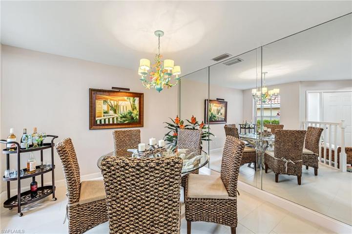 Spacious Dining Area