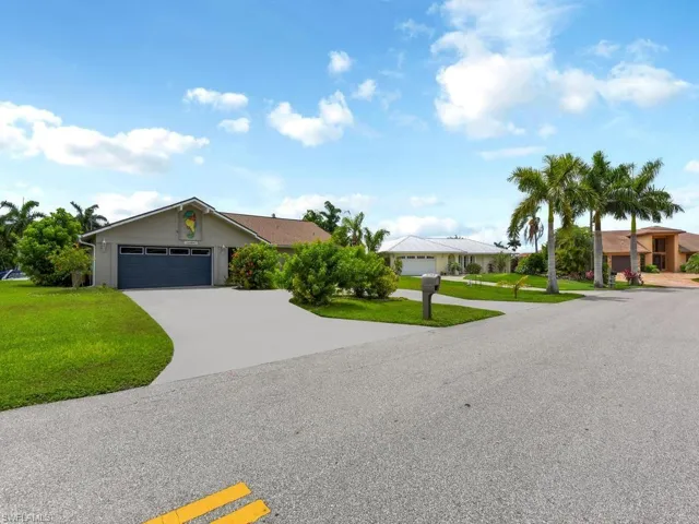 4809 13th Ave, Cape Coral, Florida 33914