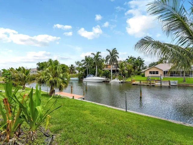 4809 13th Ave, Cape Coral, Florida 33914