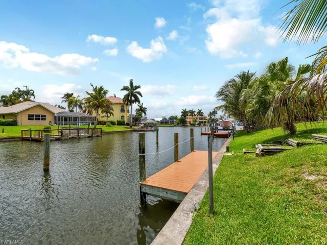 4809 13th Ave, Cape Coral, Florida 33914