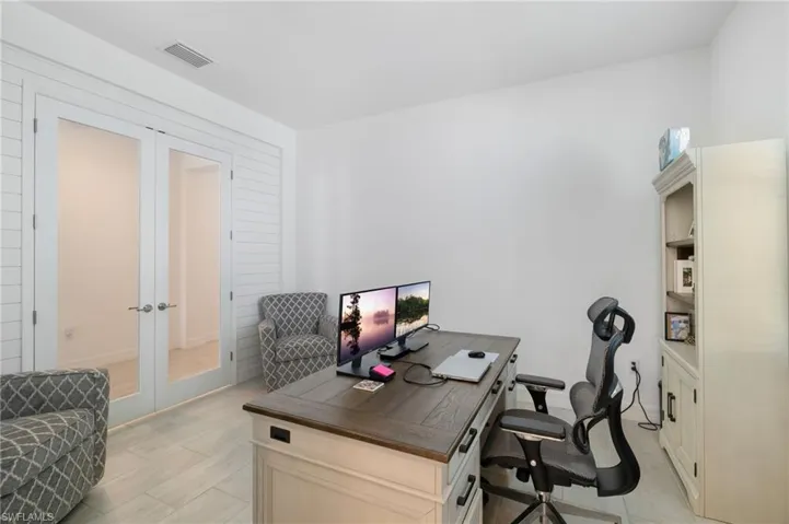 13682 Blue Bay Cir, Fort Myers, Florida 33913