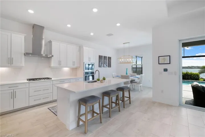 13682 Blue Bay Cir, Fort Myers, Florida 33913