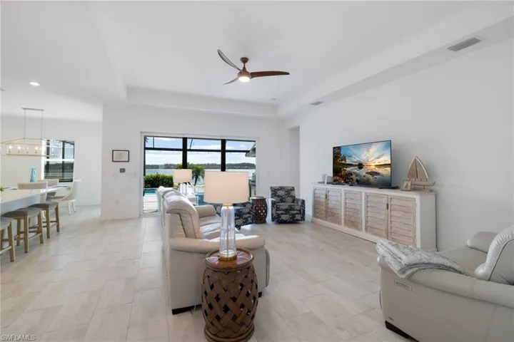 13682 Blue Bay Cir, Fort Myers, Florida 33913