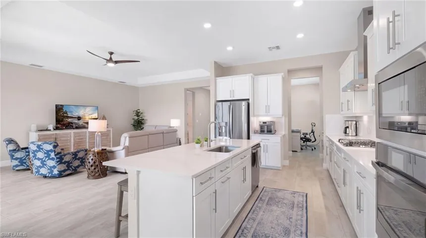 13682 Blue Bay Cir, Fort Myers, Florida 33913