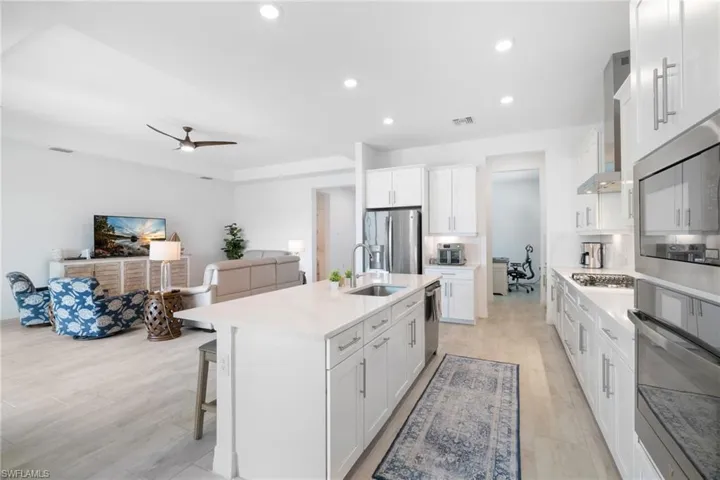13682 Blue Bay Cir, Fort Myers, Florida 33913