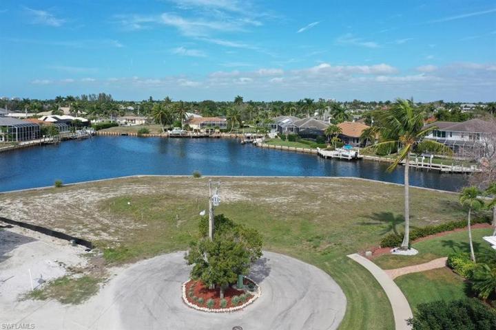 132  Templewood  CT, MARCO ISLAND, FL 34145