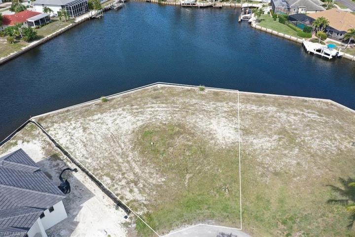 132  Templewood  CT, MARCO ISLAND, FL 34145