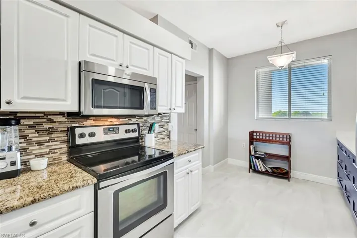 16595 Lake Circle Dr 234, Fort Myers, Florida 33908