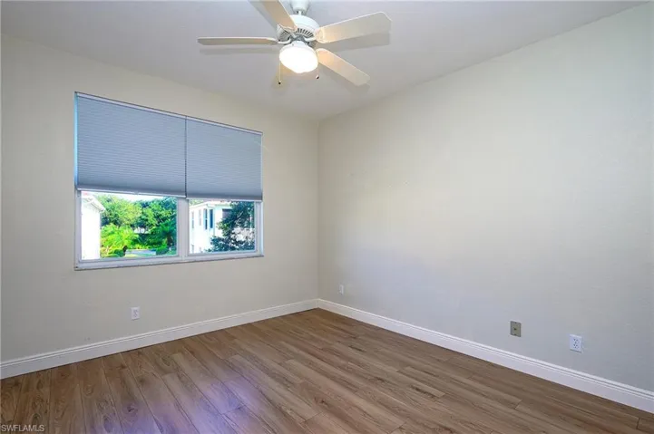 635  Lalique  CIR, Naples, FL 34119