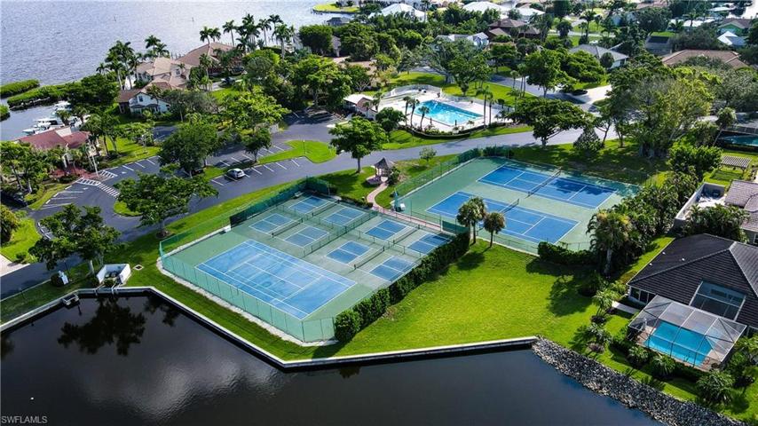 aerial of tennis + pickleball courts