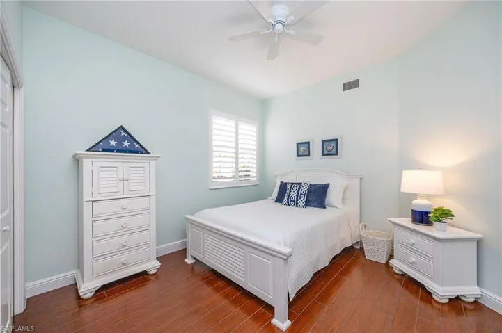 558 Vintage Reserve Ln 19a, Naples, Florida 34119