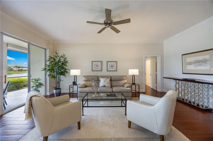 558 Vintage Reserve Ln 19a, Naples, Florida 34119