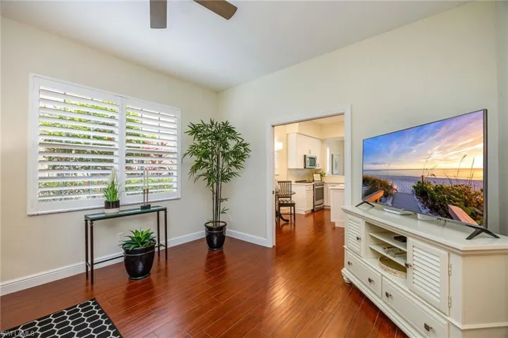 558 Vintage Reserve Ln 19a, Naples, Florida 34119