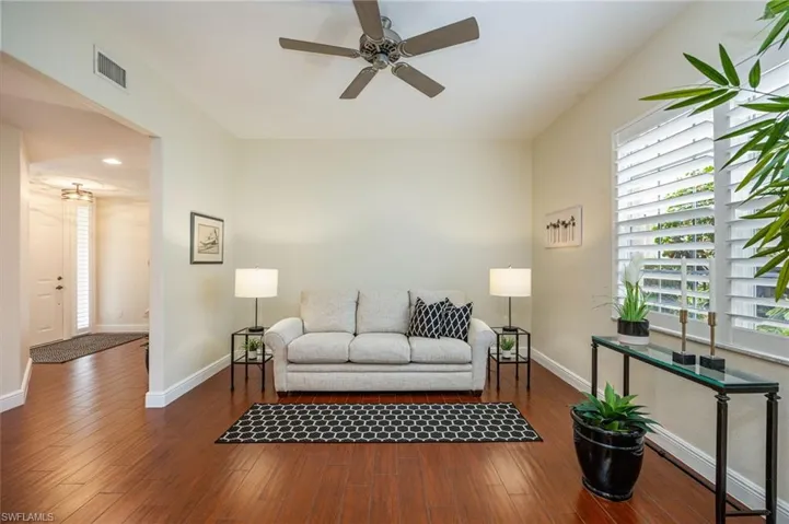 558 Vintage Reserve Ln 19a, Naples, Florida 34119