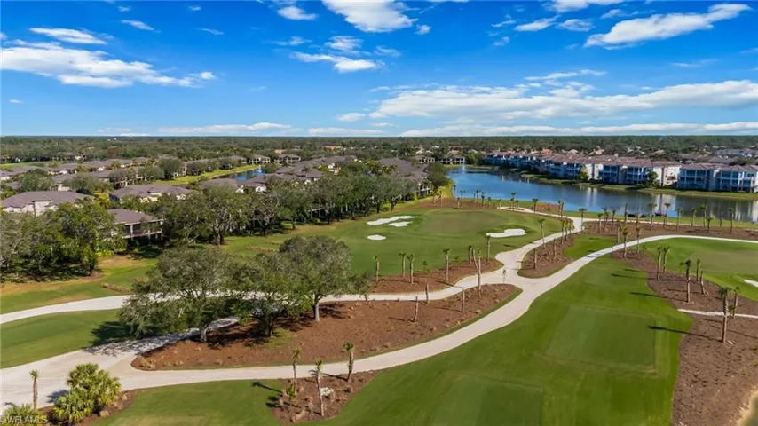 558 Vintage Reserve Ln 19a, Naples, Florida 34119