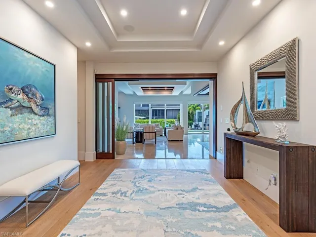 628  21st S AVE, Naples, FL 34102