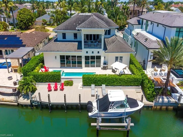 628  21st S AVE, Naples, FL 34102