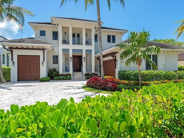 628  21st S AVE, Naples, FL 34102