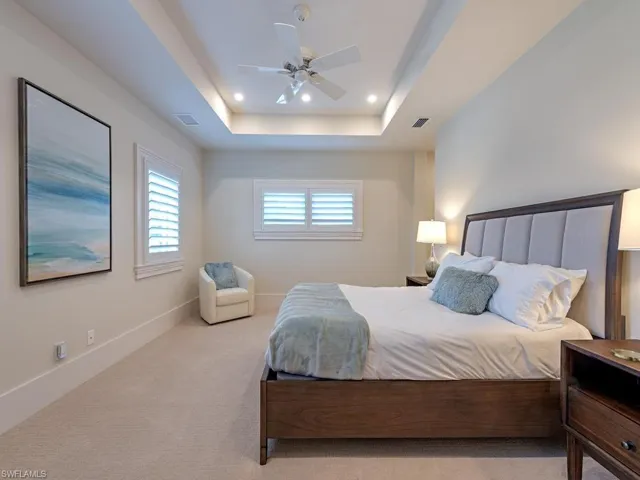 628  21st S AVE, Naples, FL 34102
