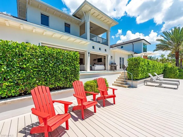 628  21st S AVE, Naples, FL 34102