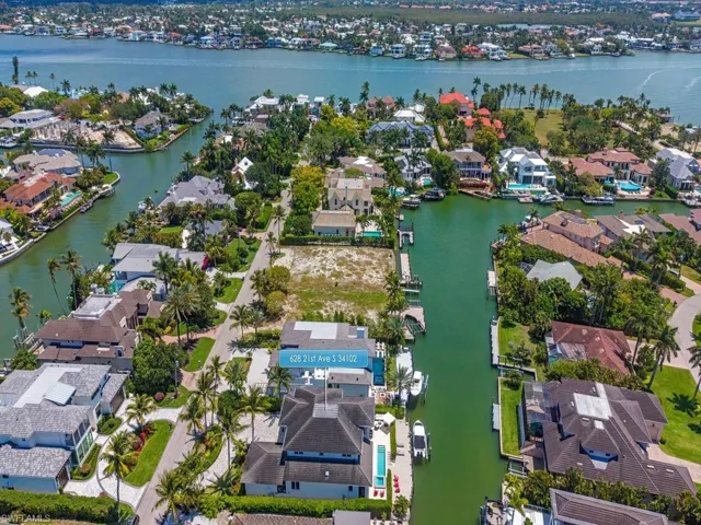 628  21st S AVE, Naples, FL 34102