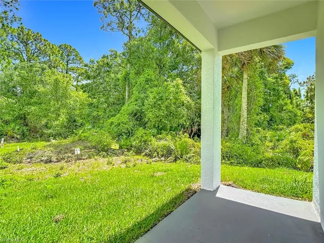 303 Long Ave S, Lehigh Acres, Florida 33974