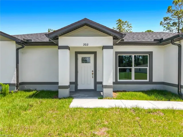 303 Long Ave S, Lehigh Acres, Florida 33974