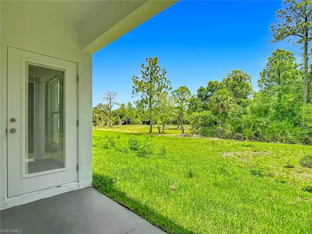 303 Long Ave S, Lehigh Acres, Florida 33974