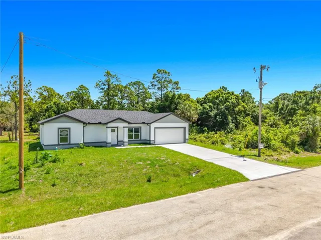 303 Long Ave S, Lehigh Acres, Florida 33974