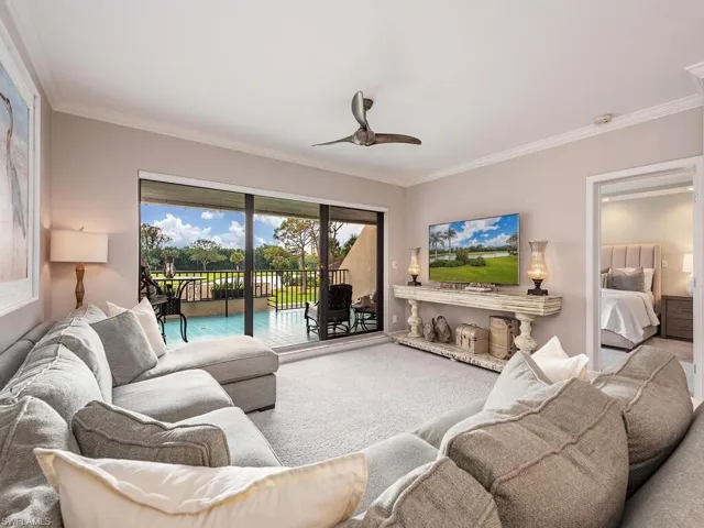 6360  Pelican Bay  BLVD, Naples, FL 34108