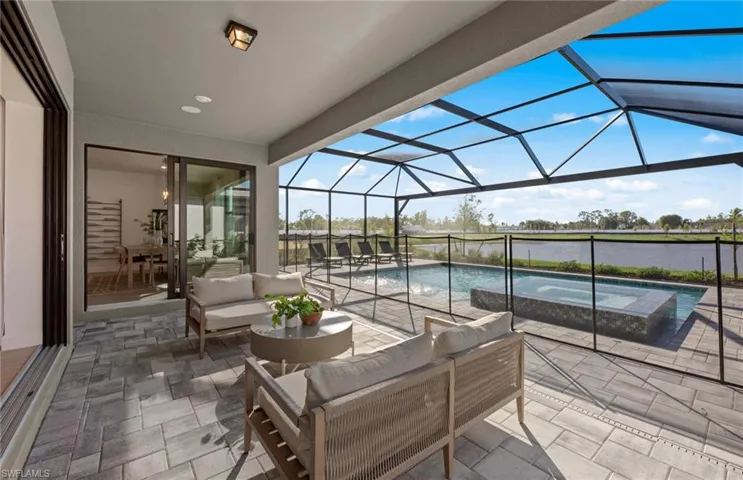Photos are of a model home. Illustration purposes only.