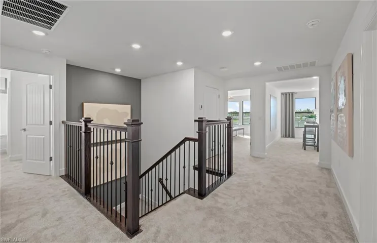 Photos are of a model home. Illustration purposes only.
