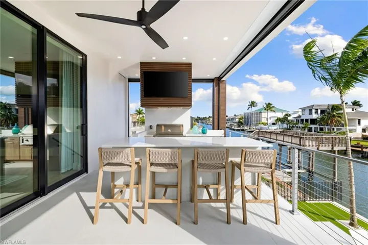 Outdoor Kitchen