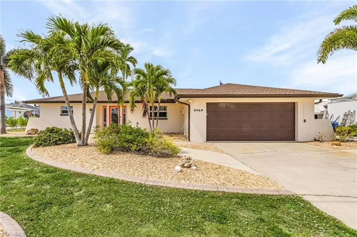 2669 Sanibel BLVD, ST. JAMES CITY FL 33956