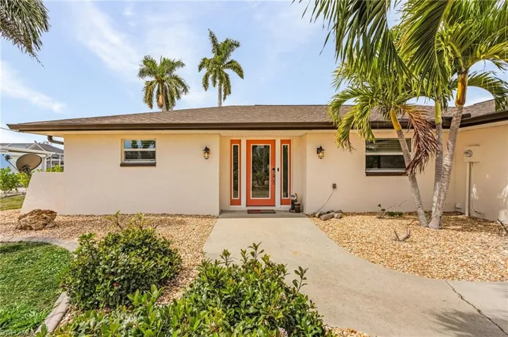 2669 Sanibel BLVD, ST. JAMES CITY FL 33956