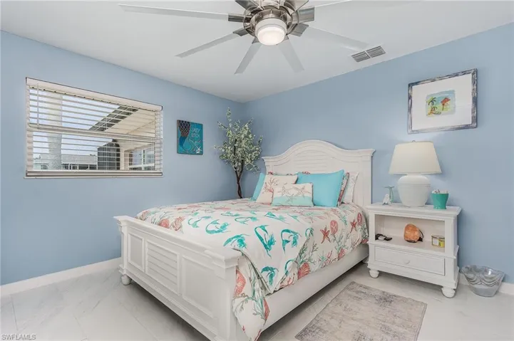 2669 Sanibel BLVD, ST. JAMES CITY FL 33956