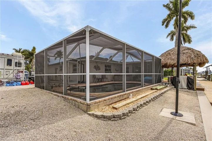 2669 Sanibel BLVD, ST. JAMES CITY FL 33956