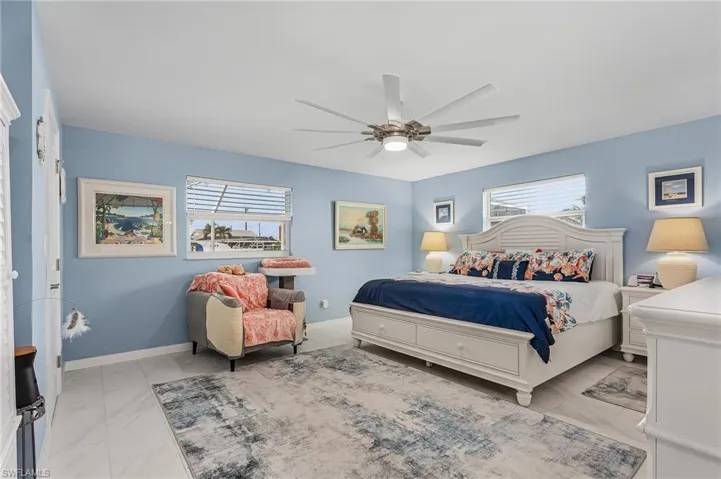 2669 Sanibel BLVD, ST. JAMES CITY FL 33956