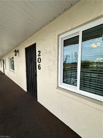 6184  Michelle  WAY, Fort Myers, FL 33919