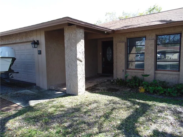 82 Johnnycake Dr, Naples, Florida 34110