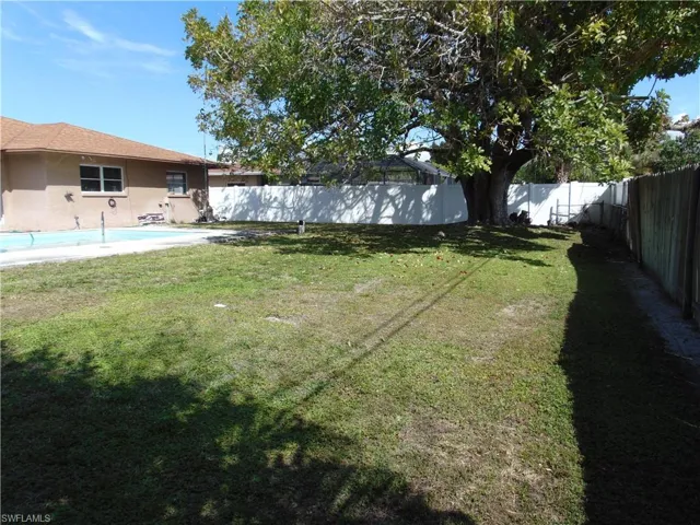 82  Johnnycake  DR, Naples, FL 34110