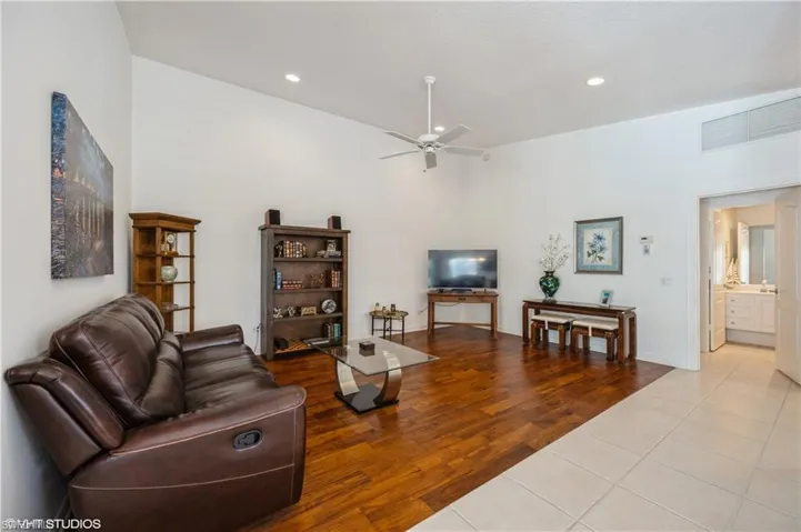 3634  Exuma  WAY, Naples, FL 34119
