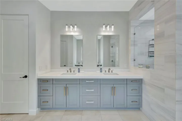 140 37th Ave Nw, Naples, Florida 34120