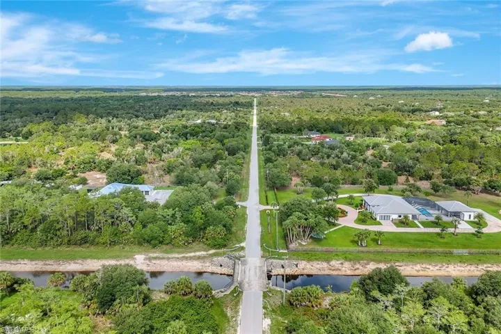 140 37th Ave Nw, Naples, Florida 34120