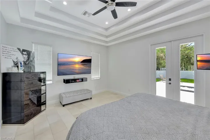 140 37th Ave Nw, Naples, Florida 34120