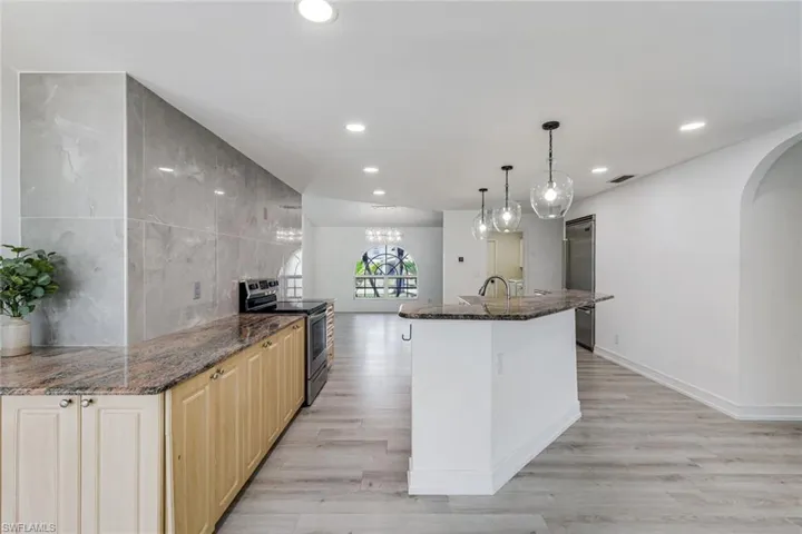 1438 Sw 57th St, Cape Coral, Florida 33914