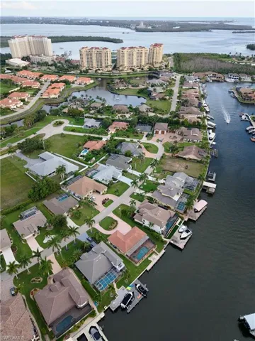 1438 Sw 57th St, Cape Coral, Florida 33914