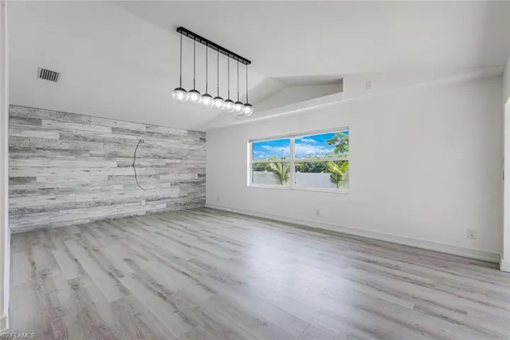1438 Sw 57th St, Cape Coral, Florida 33914